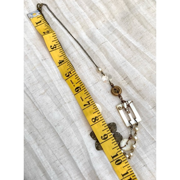 Asymmetrical Vintage-Style Modern Boho Necklace Bronze Metal Floral Shell - Picture 9 of 9